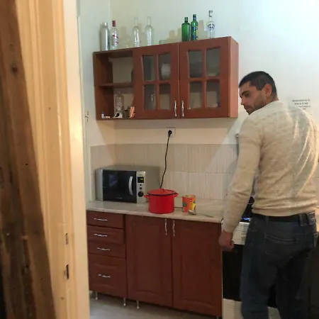 East End Hostal