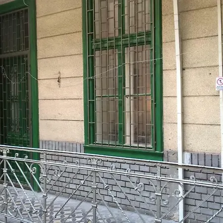 East End Hostal