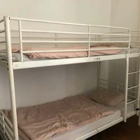 East End Hostal
